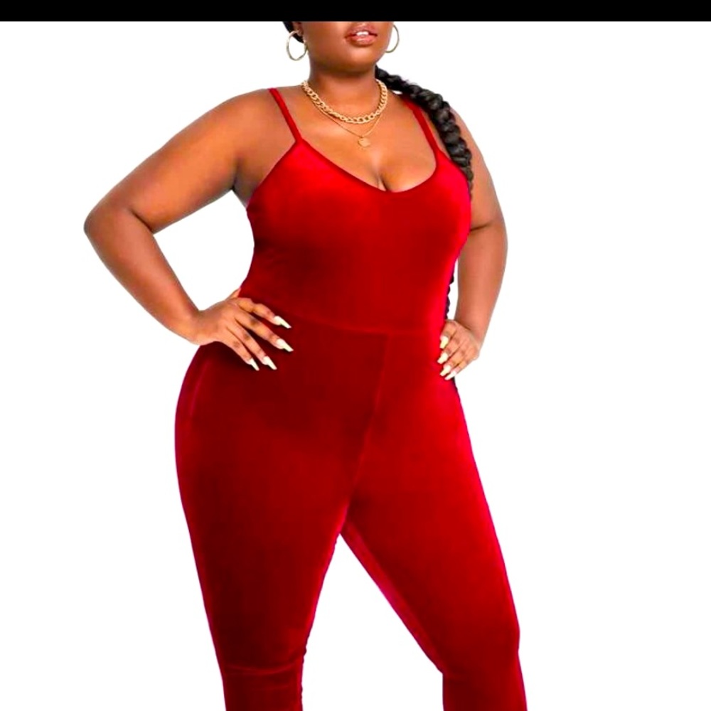 🚨🚨SheIn Plus Red Jumpsuit🚨🚨